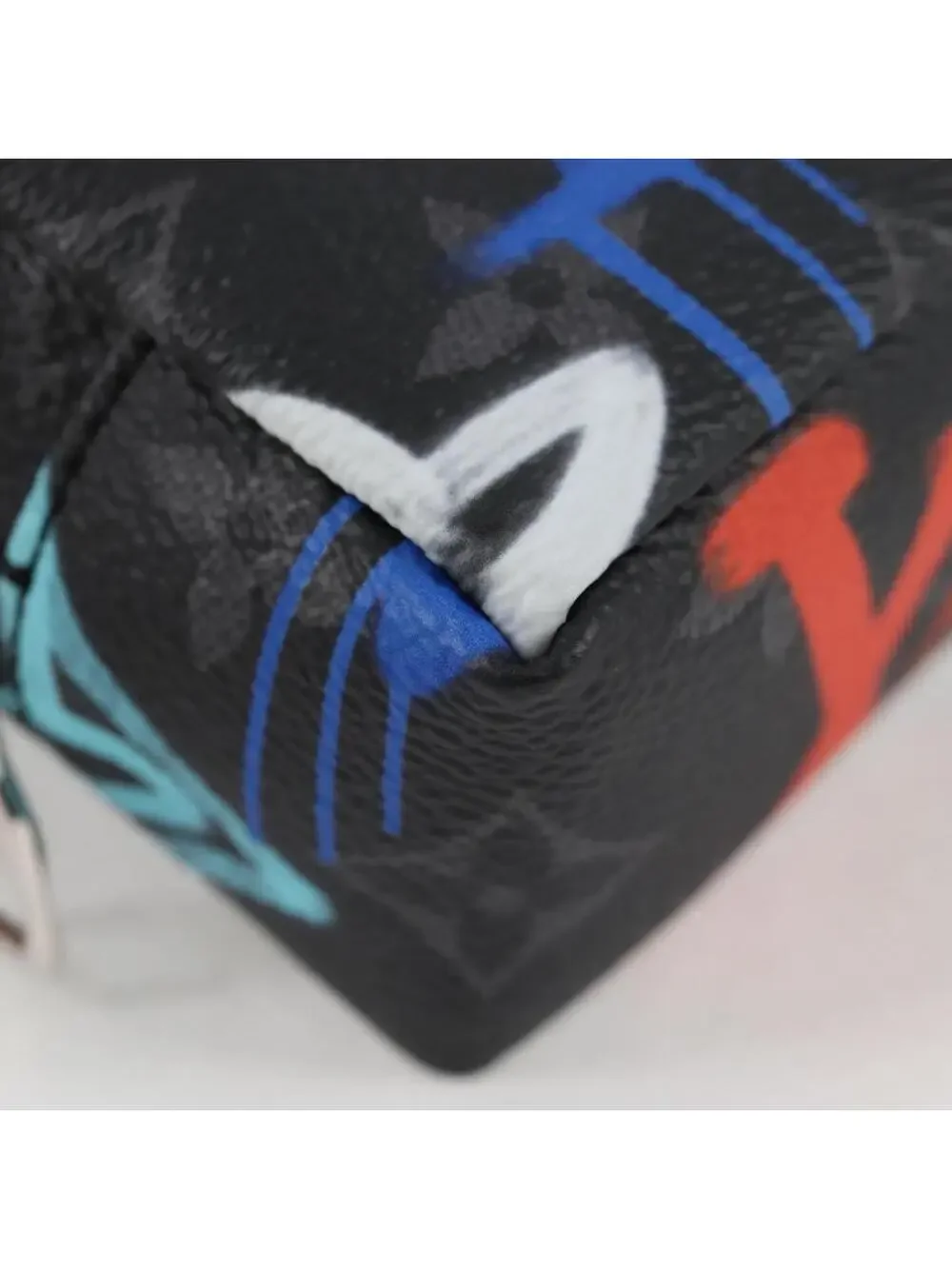 Louis Vuitton Eclipse Graffiti Porte #344057L70B